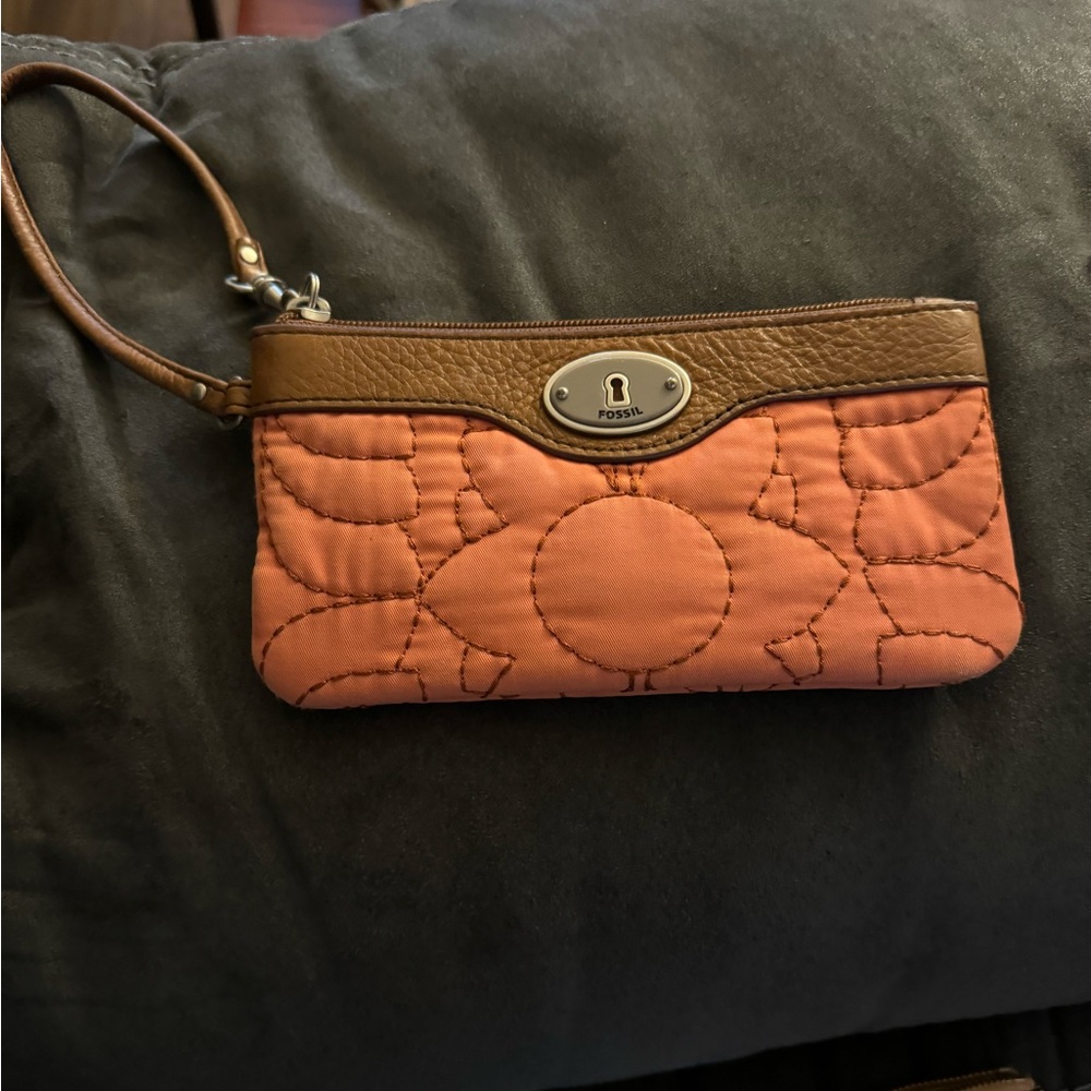 Fossil Wristlet - Picture 2 of 4
